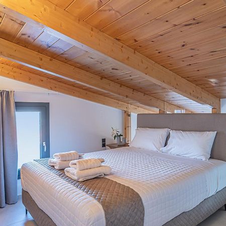 City Hill Luxury Apartments Janina Zewnętrze zdjęcie