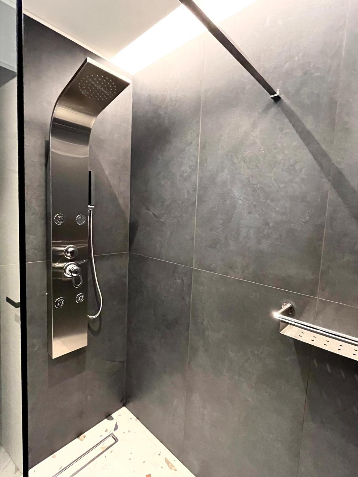 City Hill Luxury Apartments Janina Zewnętrze zdjęcie