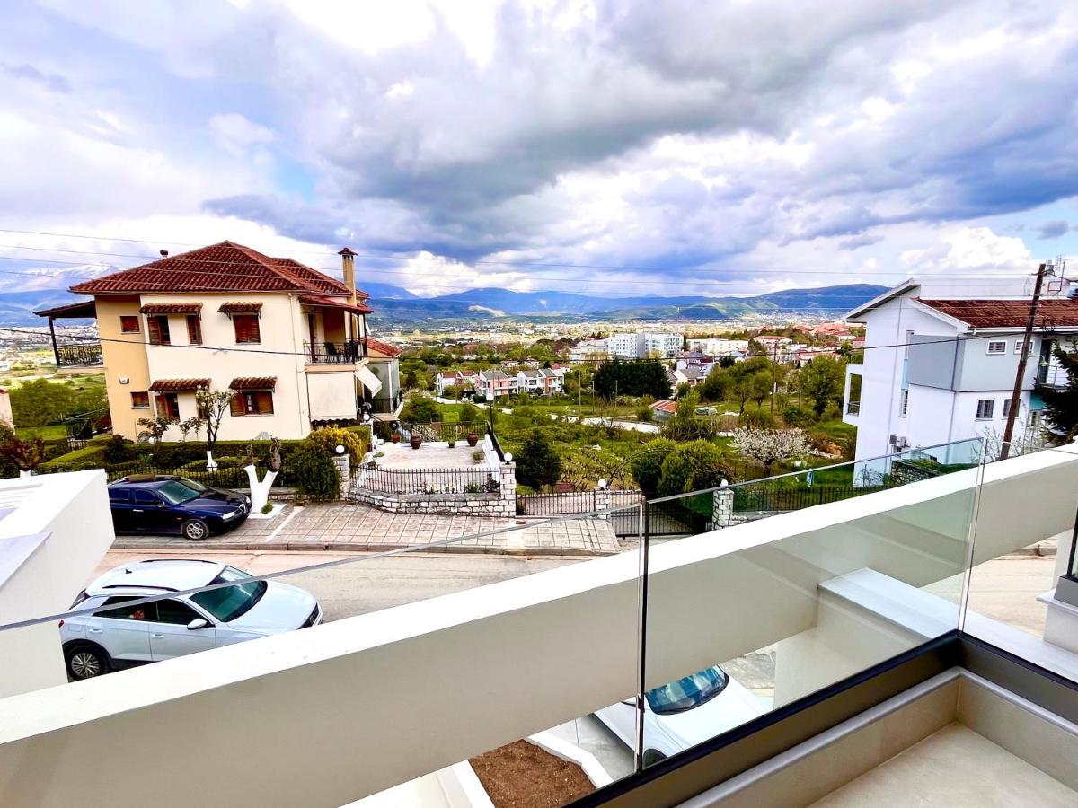 City Hill Luxury Apartments Janina Zewnętrze zdjęcie