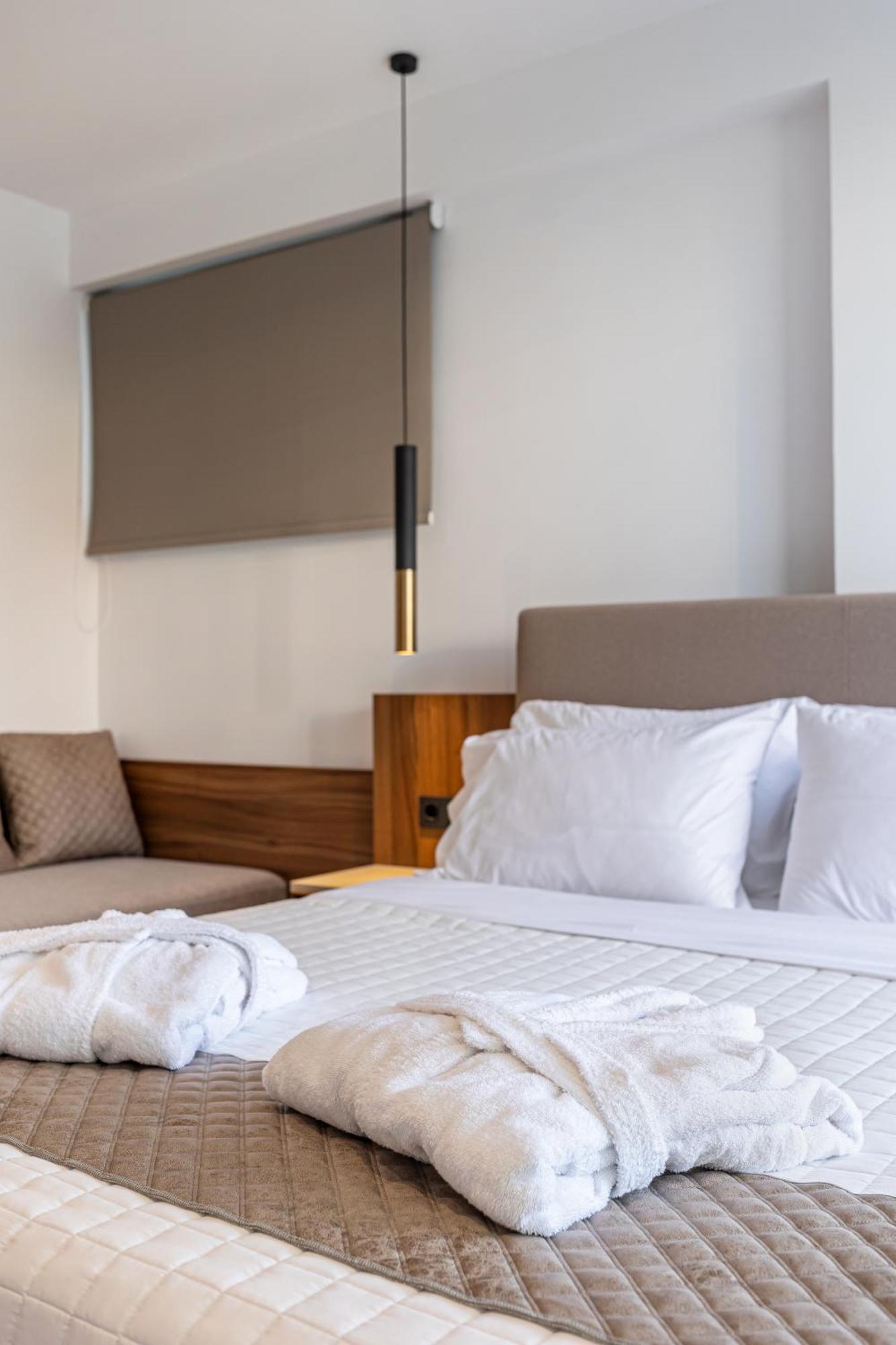 City Hill Luxury Apartments Janina Zewnętrze zdjęcie