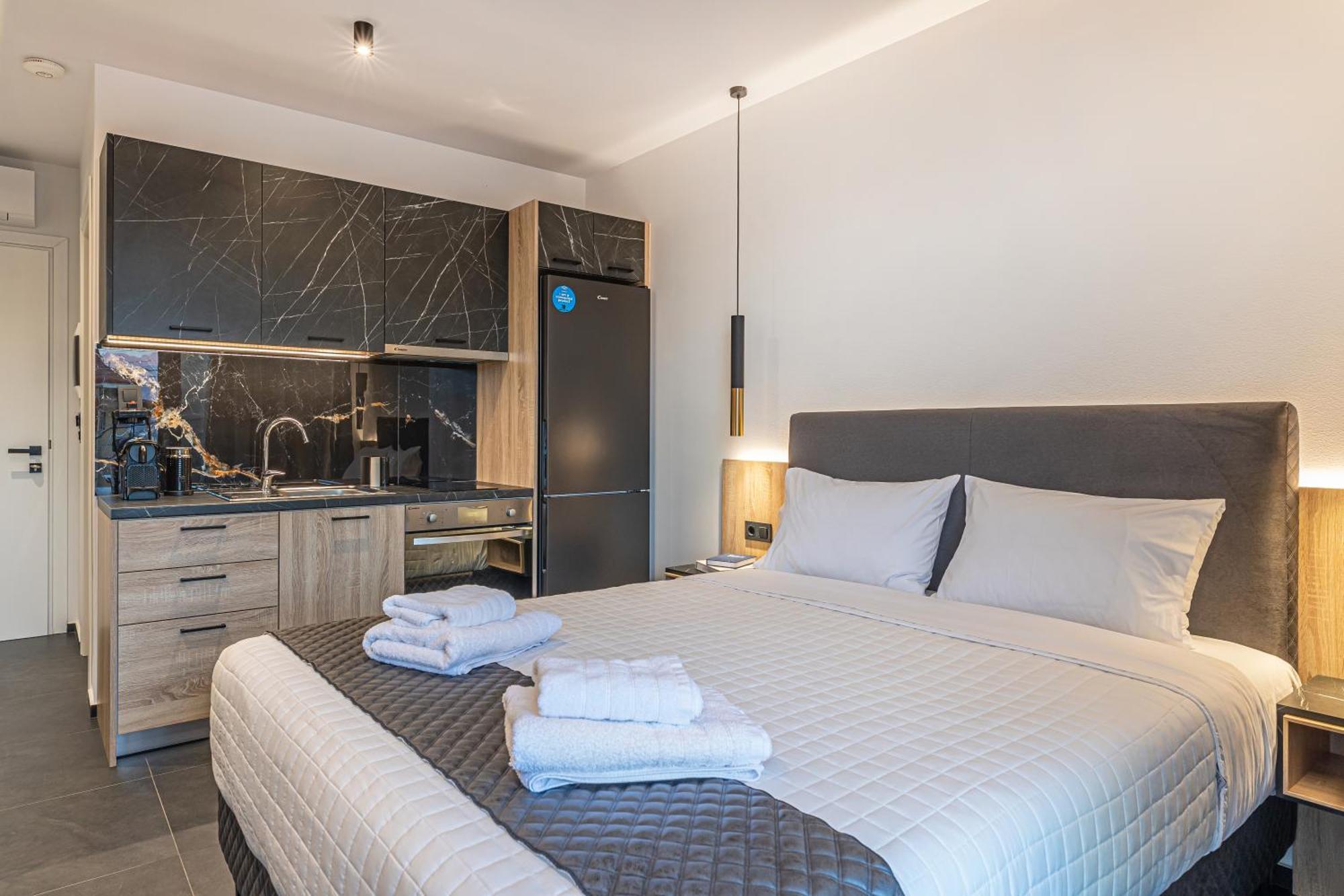 City Hill Luxury Apartments Janina Zewnętrze zdjęcie