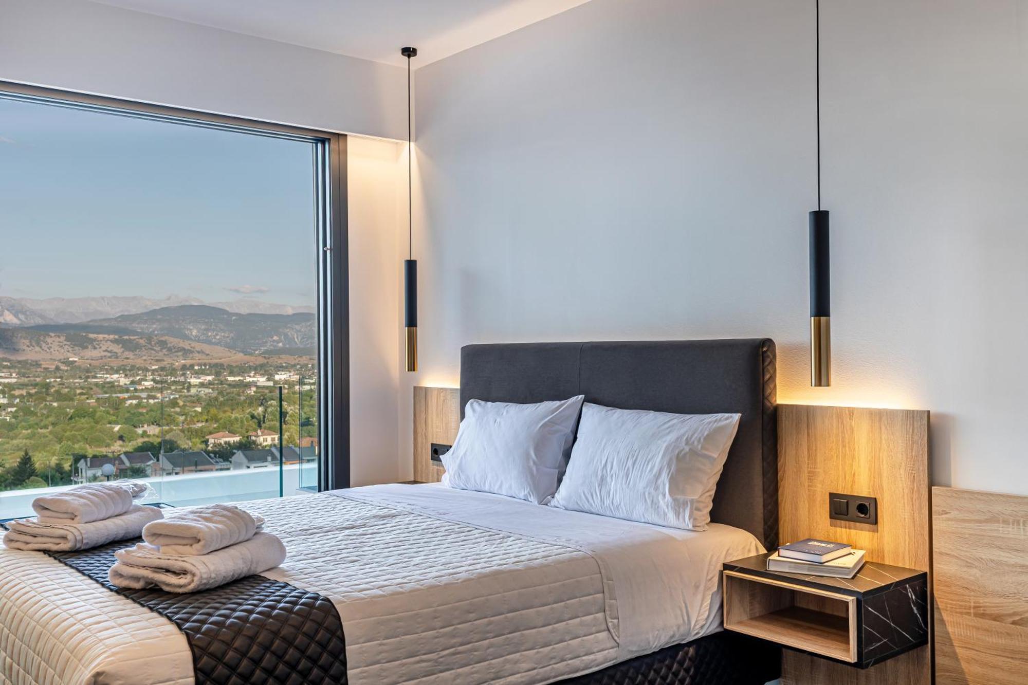 City Hill Luxury Apartments Janina Zewnętrze zdjęcie