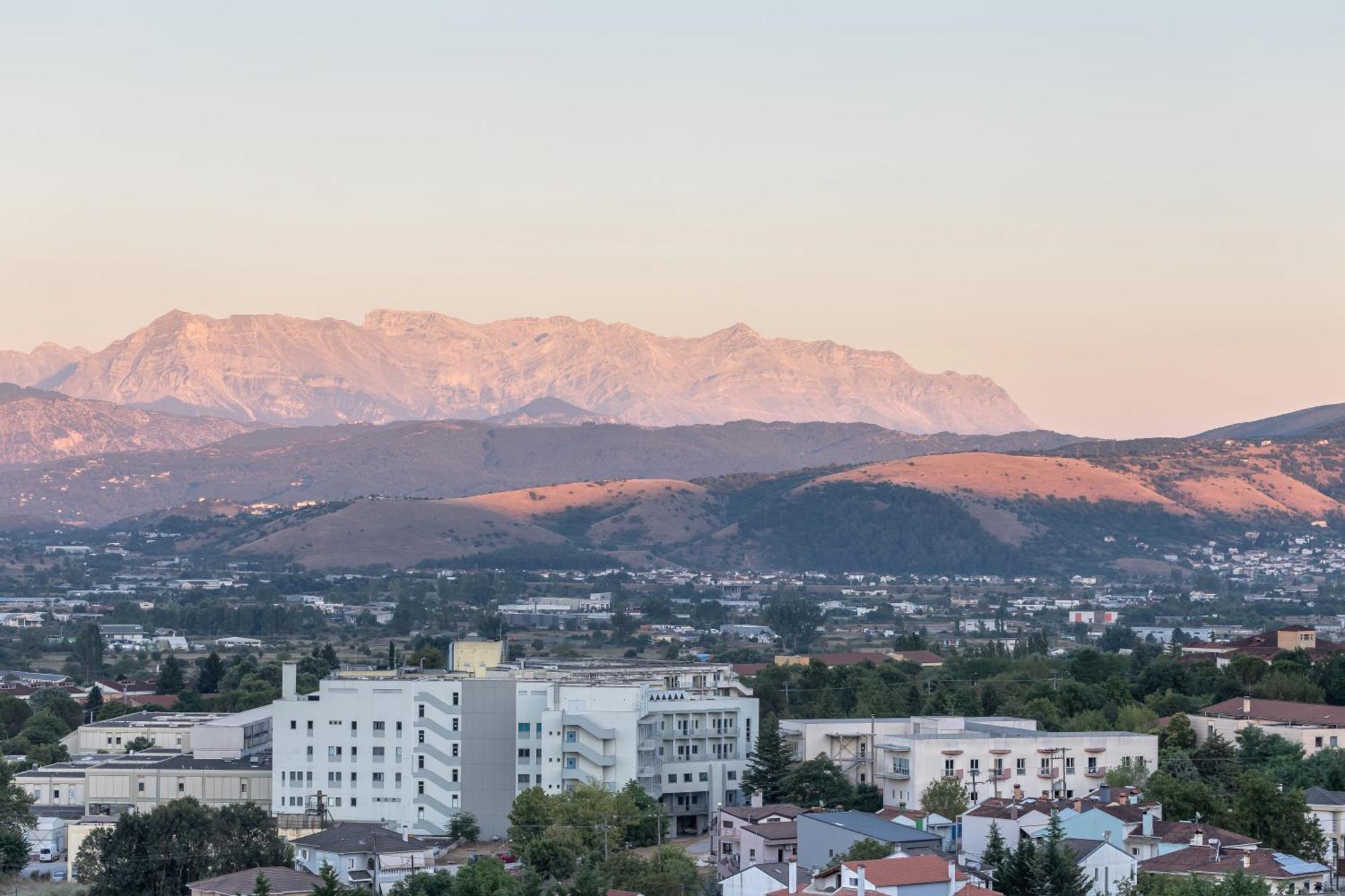 City Hill Luxury Apartments Janina Zewnętrze zdjęcie